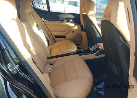 2016 Porsche Panamera 4 из США, поврежденный, VIN WP0AA2A79GL004758